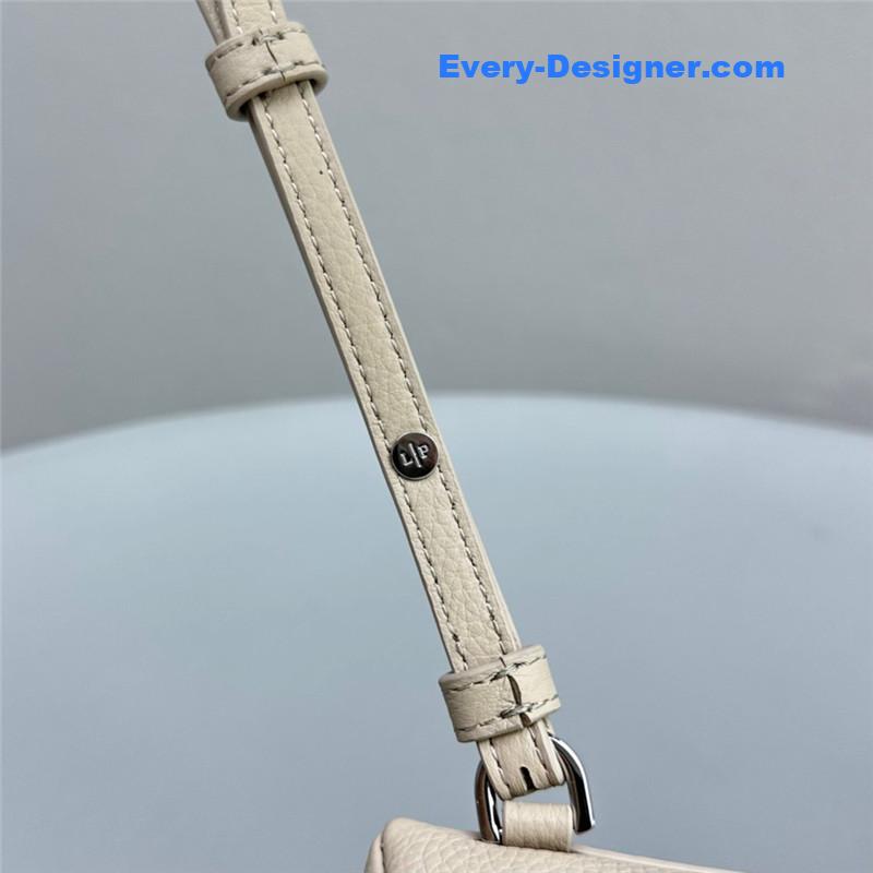 L0r0 P1ana extra pocket backpack