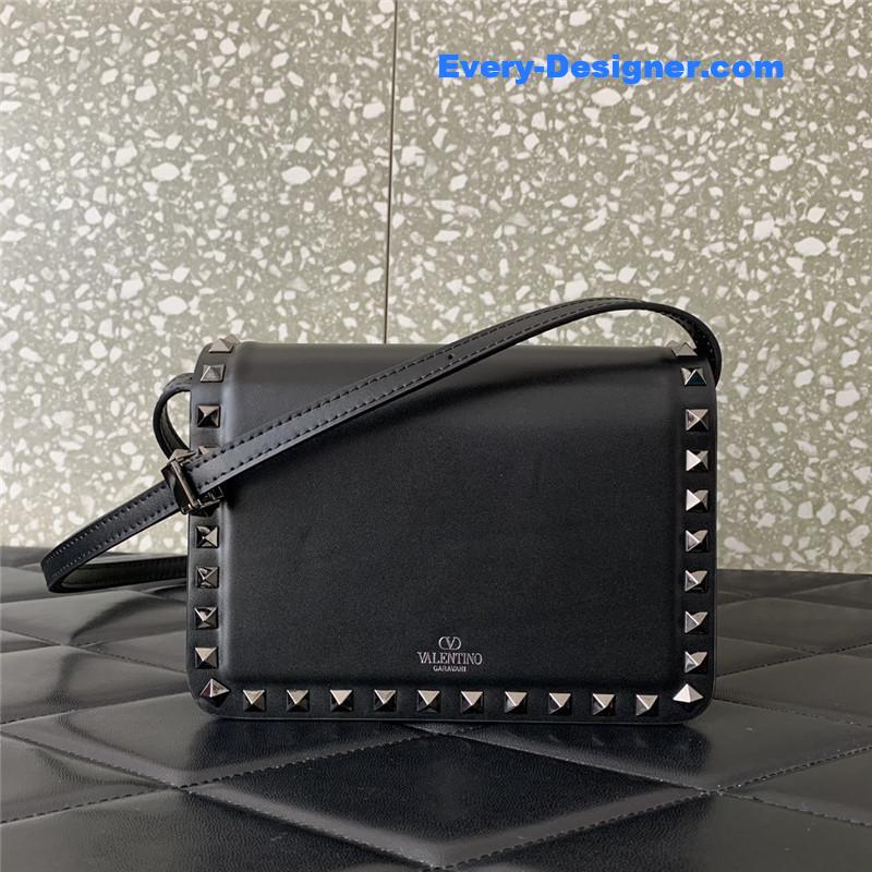 Va1e*ntin0 garavani rockstud23 small leather bag