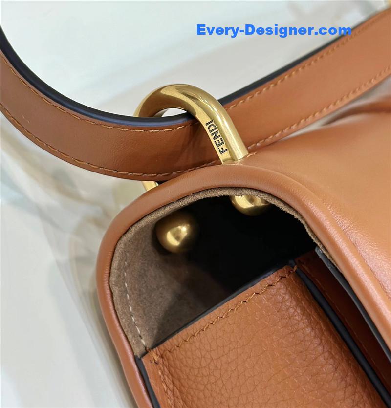 F**di women’s pink c’mon small bag