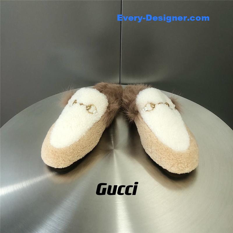 Gvc*1 fur slippers