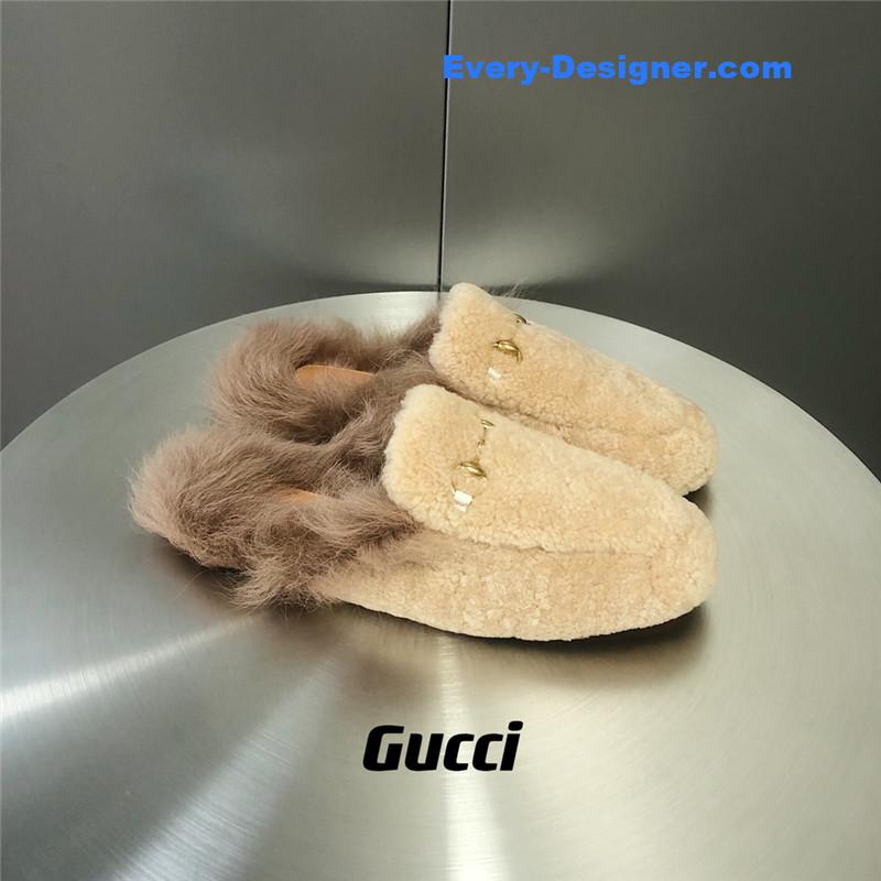 Gvc*1 fur slippers