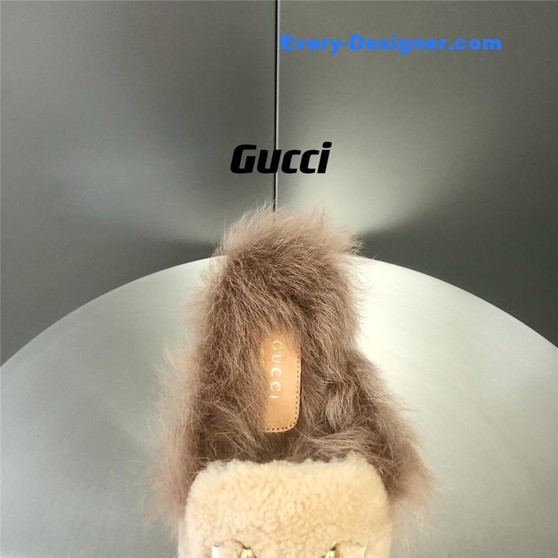 Gvc*1 fur slippers