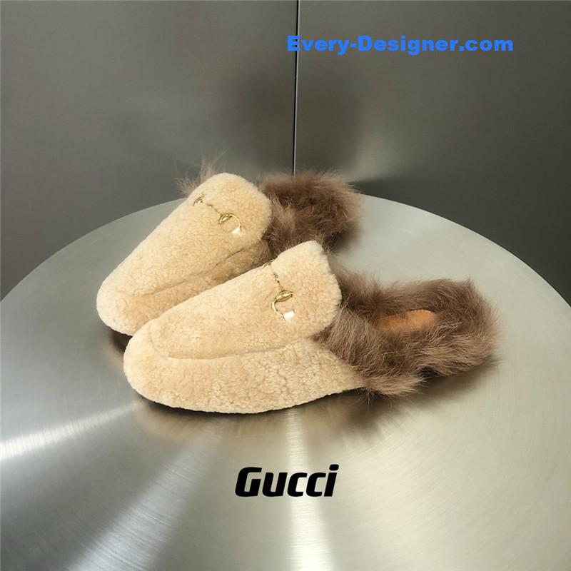 Gvc*1 fur slippers