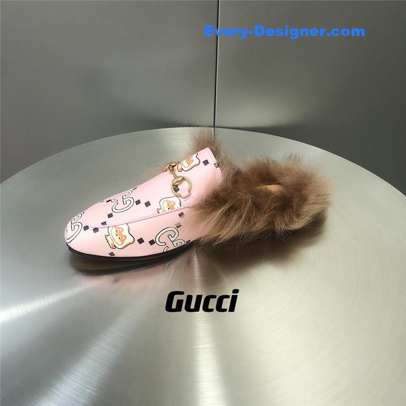 Gvc*1 fur slippers