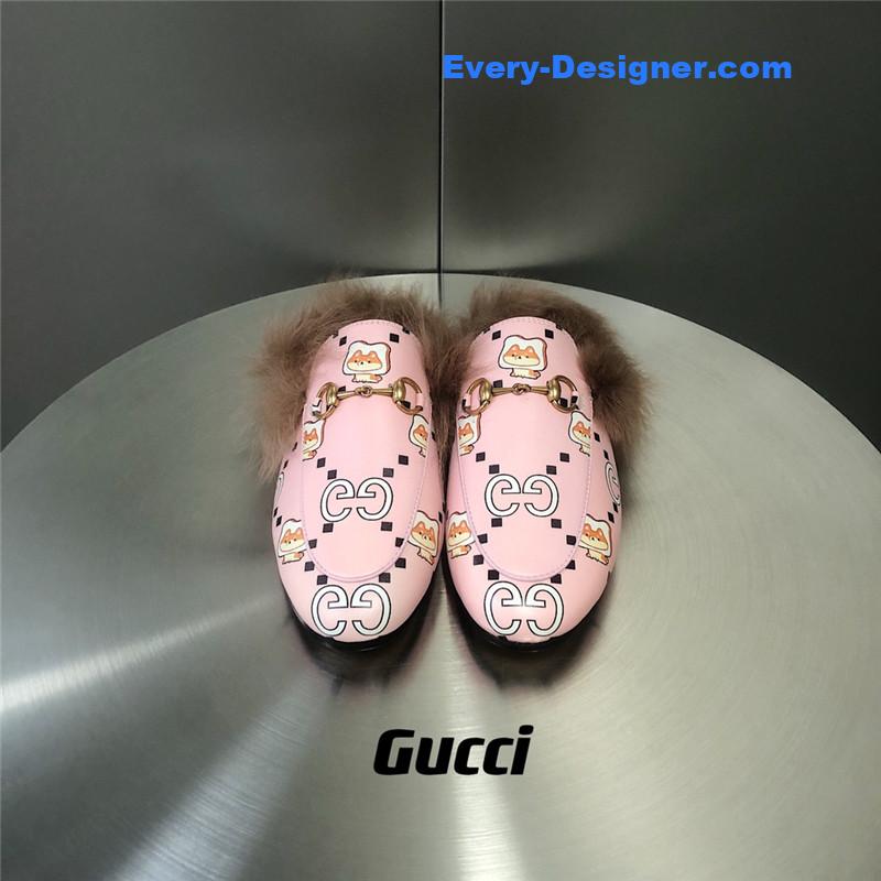Gvc*1 fur slippers