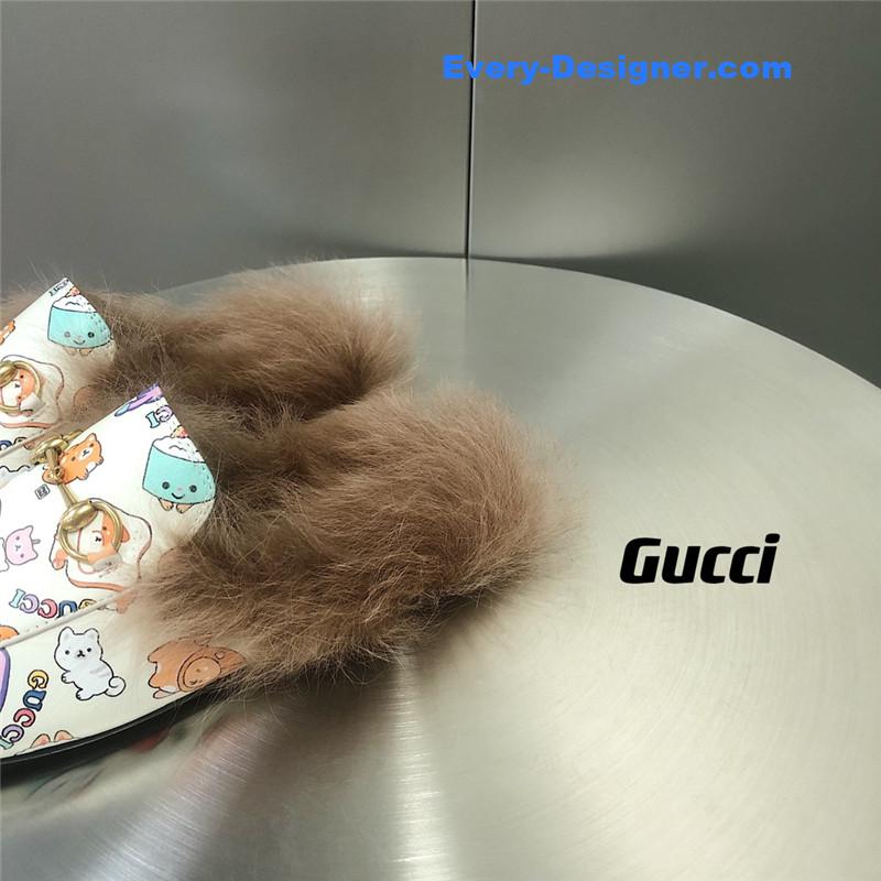 Gvc*1 fur slippers