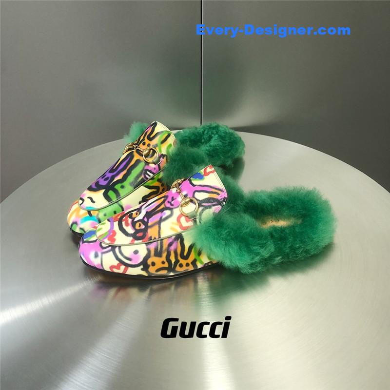 Gvc*1 fur slippers