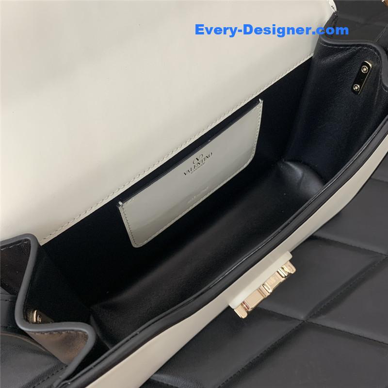 Va1e*ntin0 garavani letter leather shoulder bag