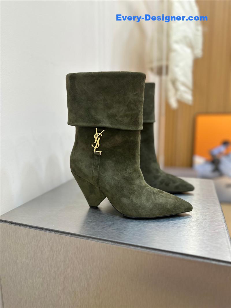 Y51 pointed toe suede ankle boots
