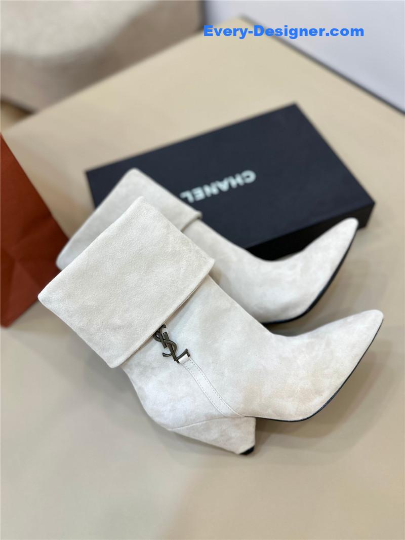 Y51 pointed toe suede ankle boots