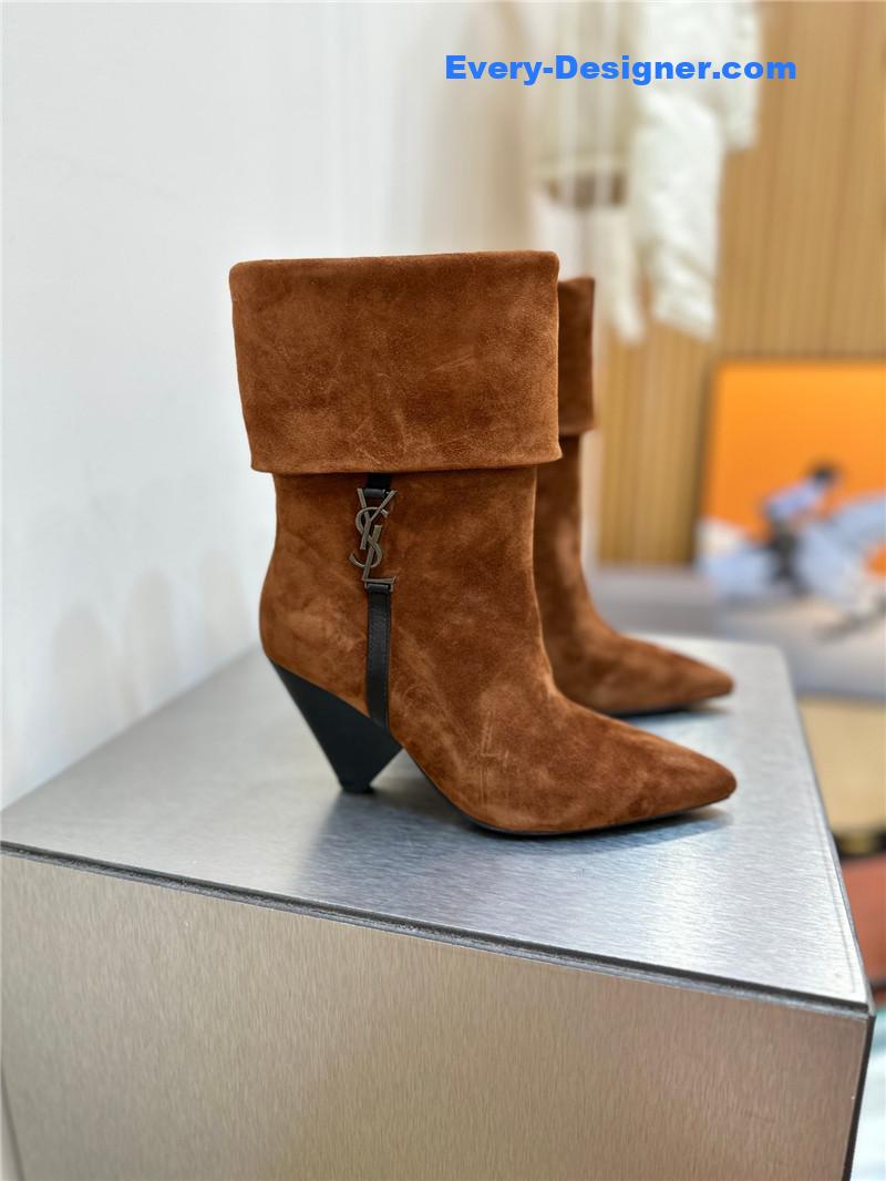 Y51 pointed toe suede ankle boots