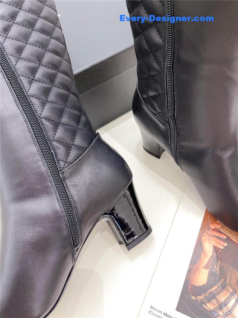 CC classic embroidered chunky heel boots