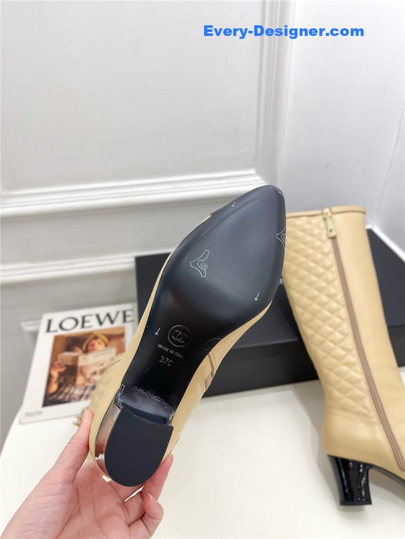 CC classic embroidered chunky heel boots