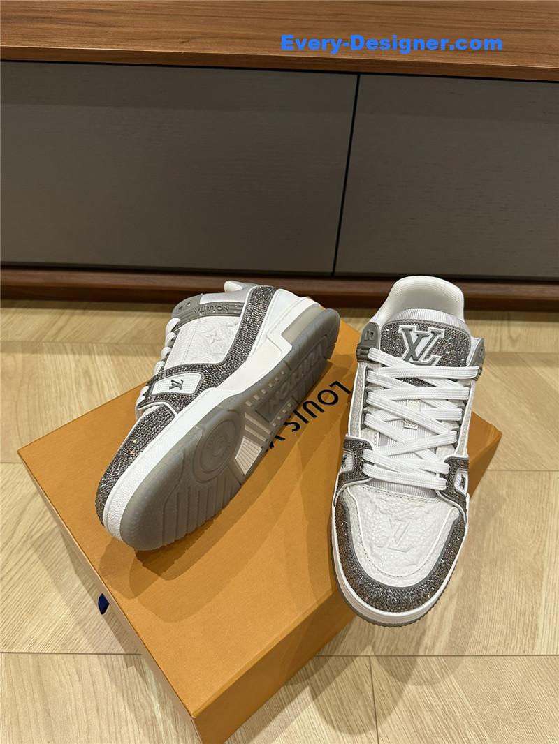 l0vis Vvtt0n lv  trainer sneakers