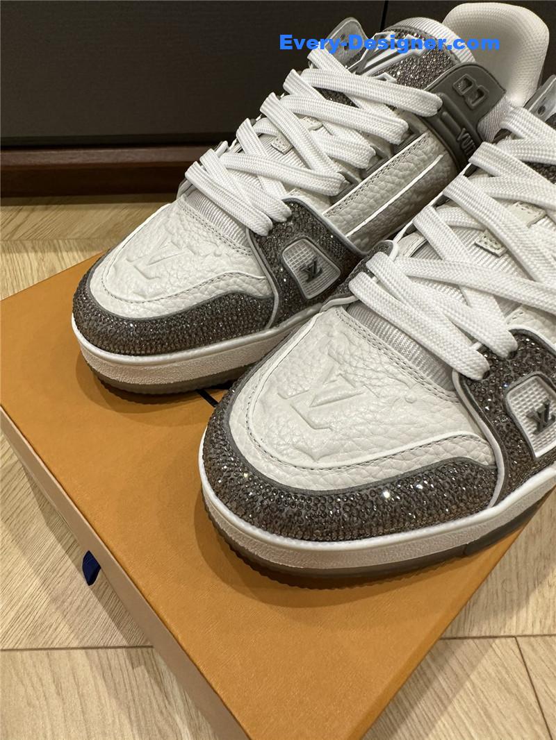 l0vis Vvtt0n lv  trainer sneakers