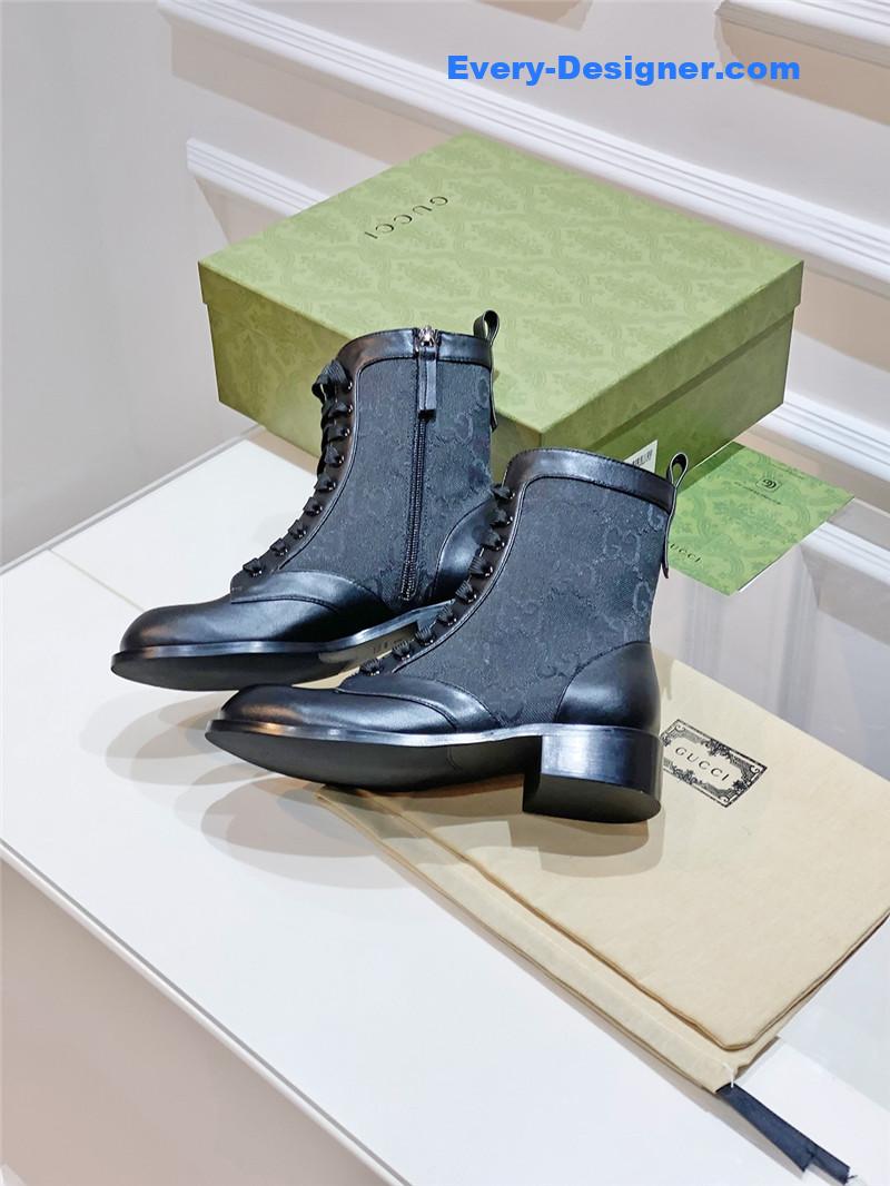 Gvc*1 gg velcro retro ankle boots