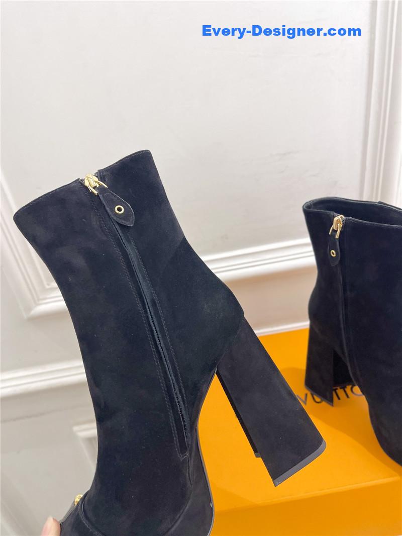 l0vis Vvtt0n lv v-shaped square heel platform boots