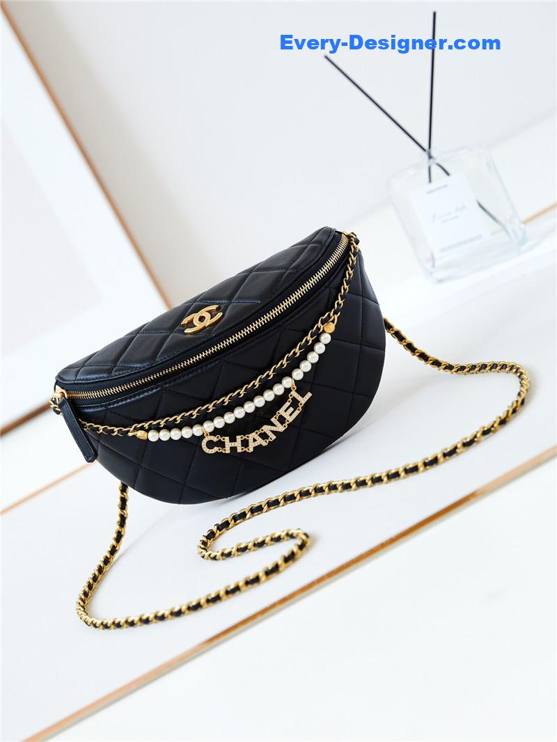 Ch**el pearl chain waist bag