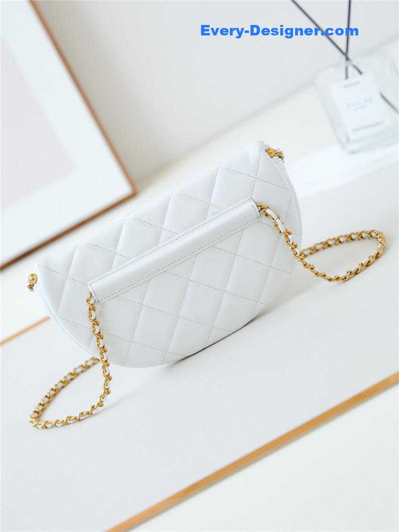 Ch**el pearl chain waist bag