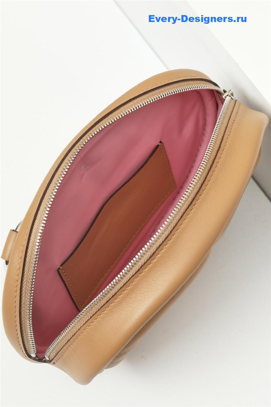 H**me5 in the loop belt bag brown