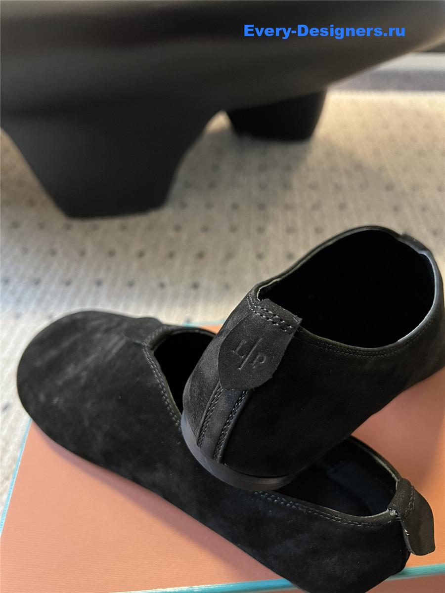 L0r0 P1ana rebech**ela black ballet flats