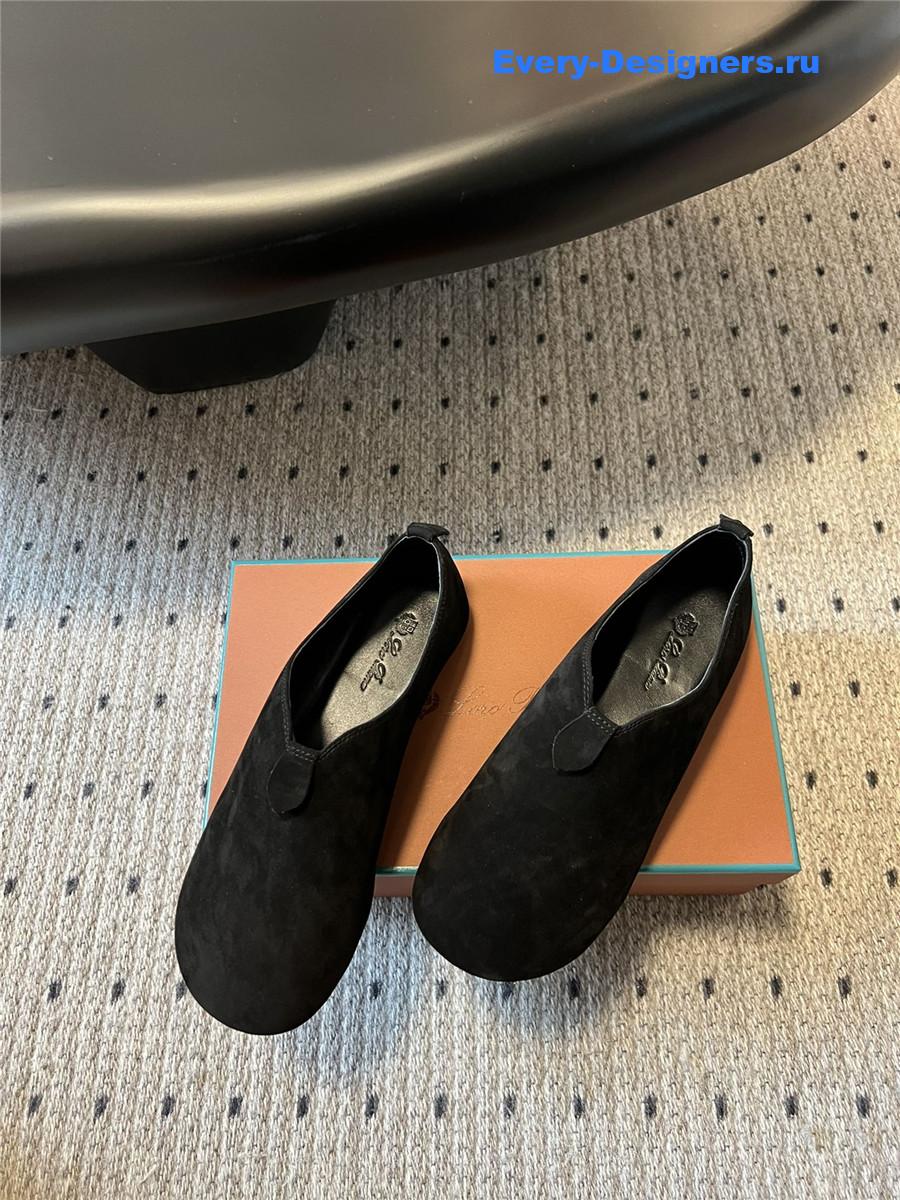 L0r0 P1ana rebech**ela black ballet flats