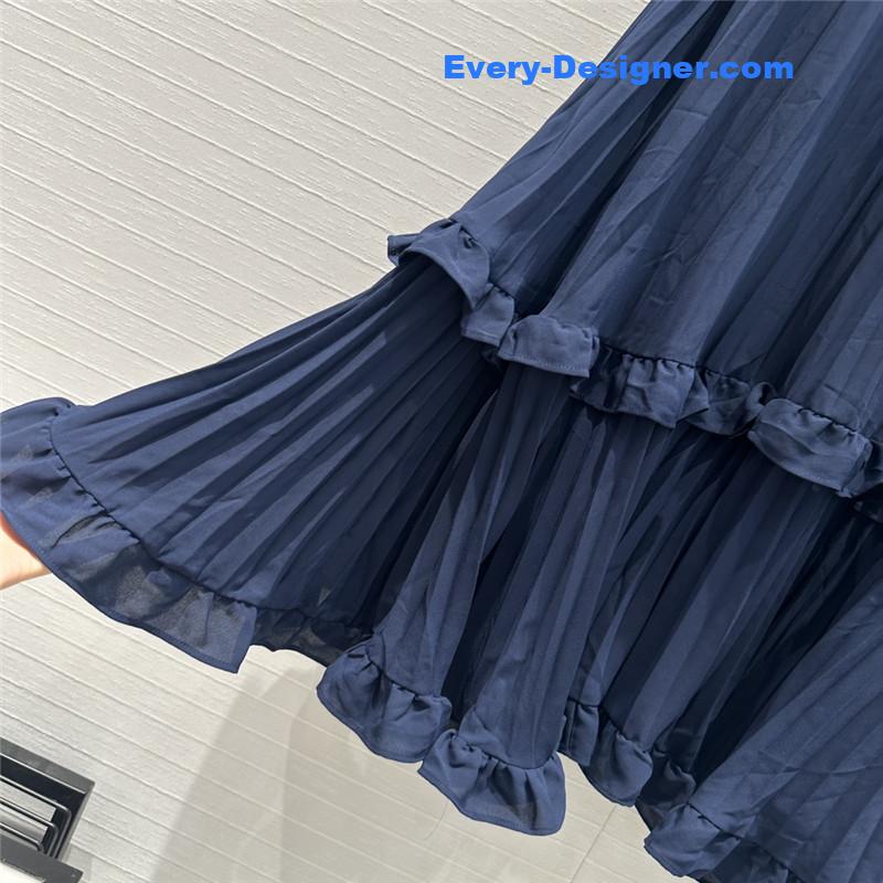 l0vis Vvtt0n lv layered pleated half skirt
