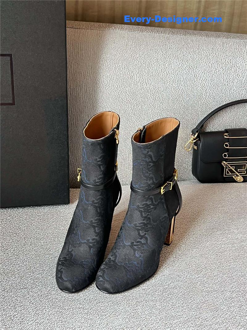 F**di delfina ankle boots
