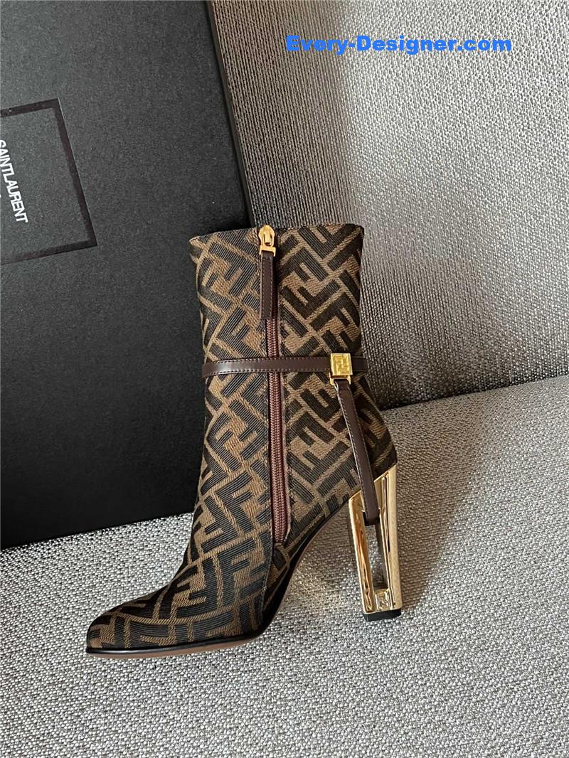 F**di delfina ankle boots
