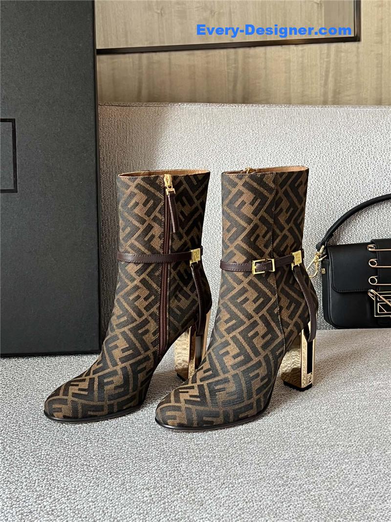 F**di delfina ankle boots