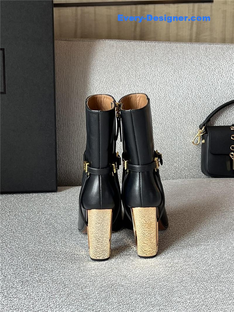 F**di delfina ankle boots