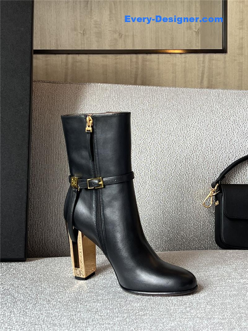 F**di delfina ankle boots