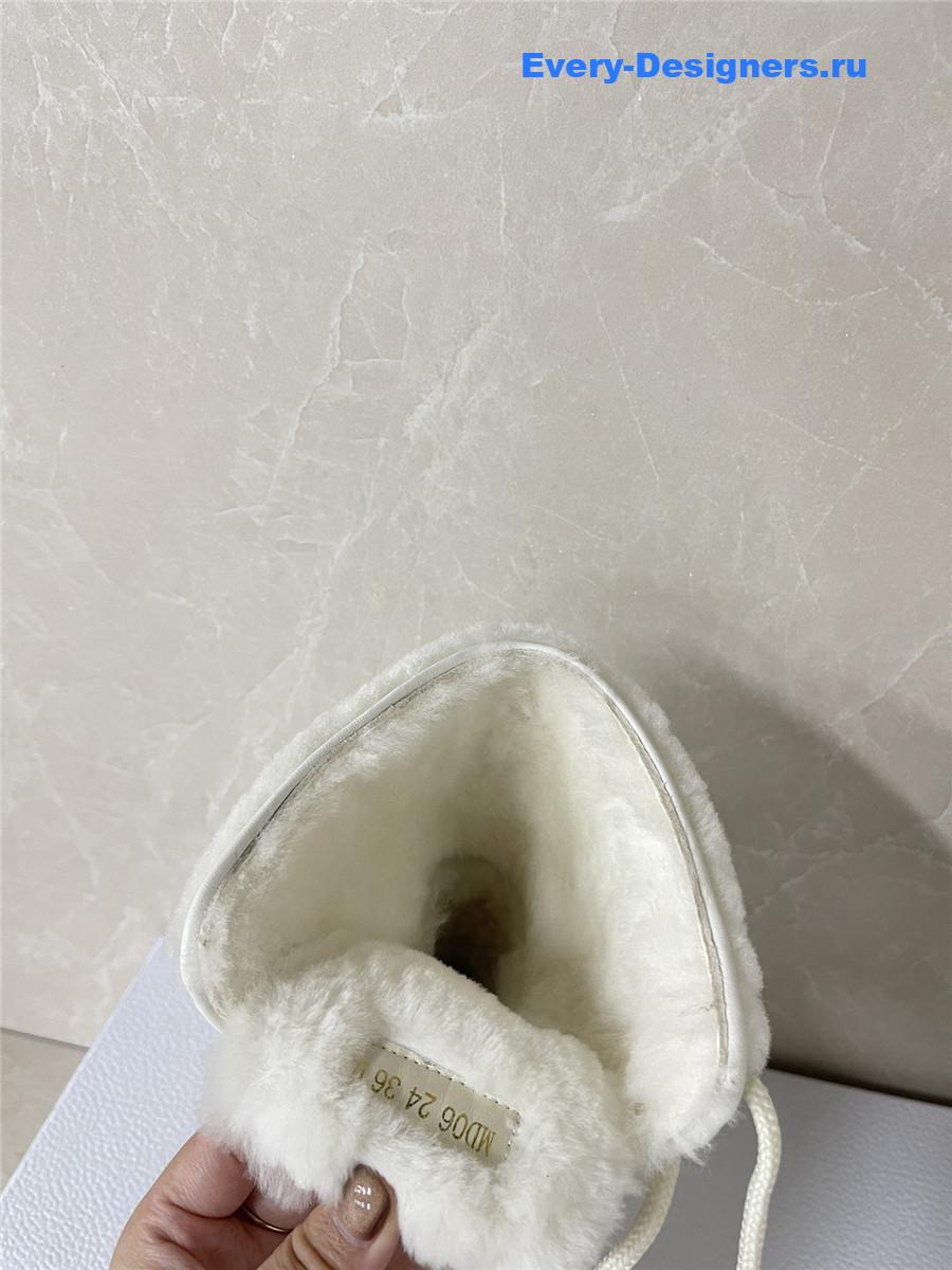 D10r lace-up lambswool martin boots