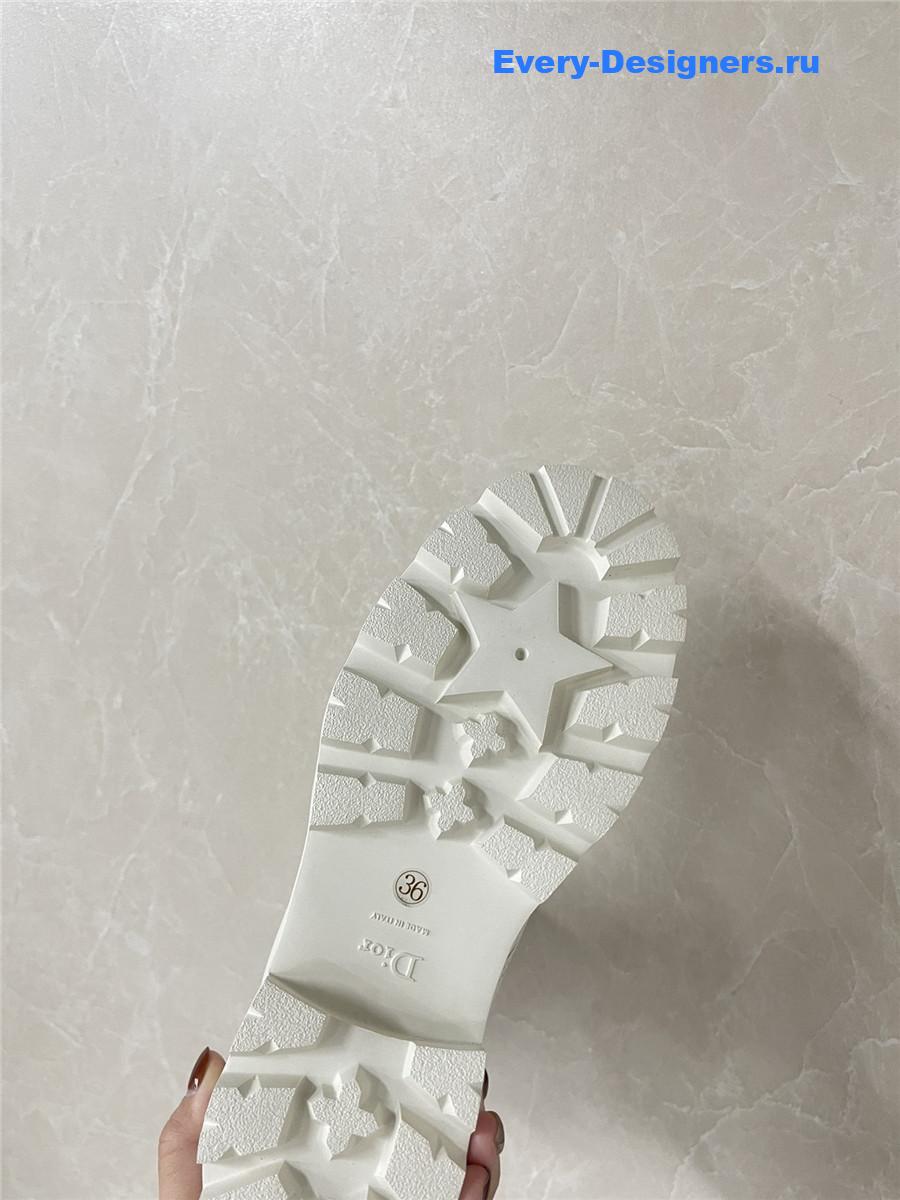 D10r lace-up lambswool martin boots