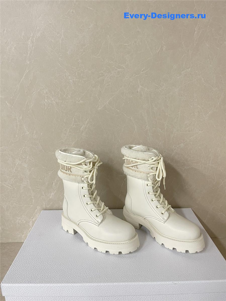 D10r lace-up lambswool martin boots