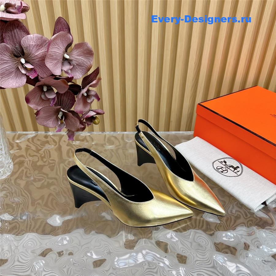 H**me5 goatskin high pointed slingbacks in gold