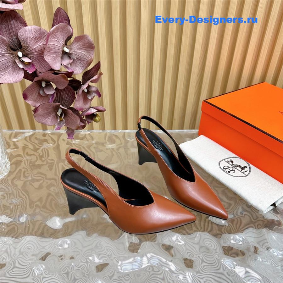 H**me5 calfskin high pointed slingbacks in brown