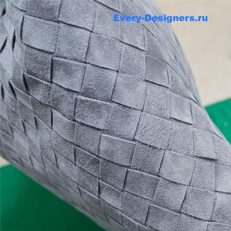 b0tt*ga Ven*ta nubuck leather hop bag