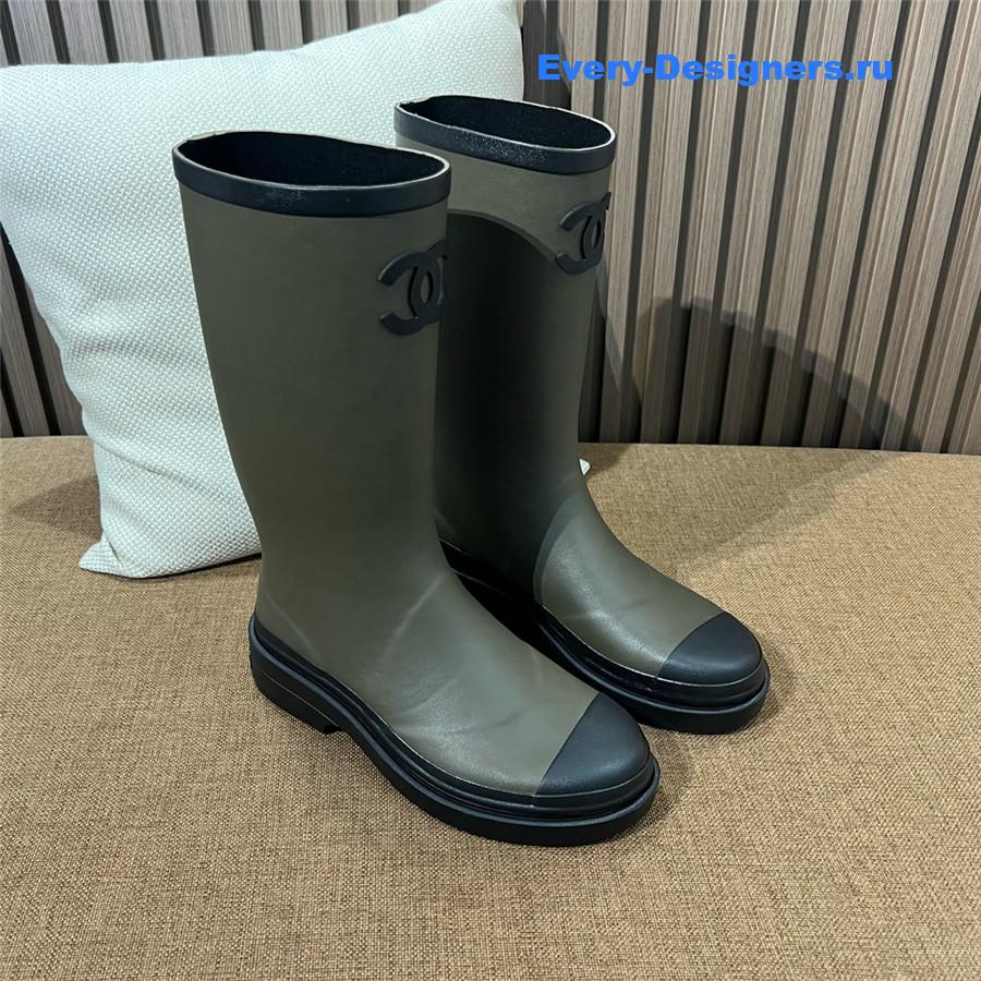 Ch**el green rubber rain boots