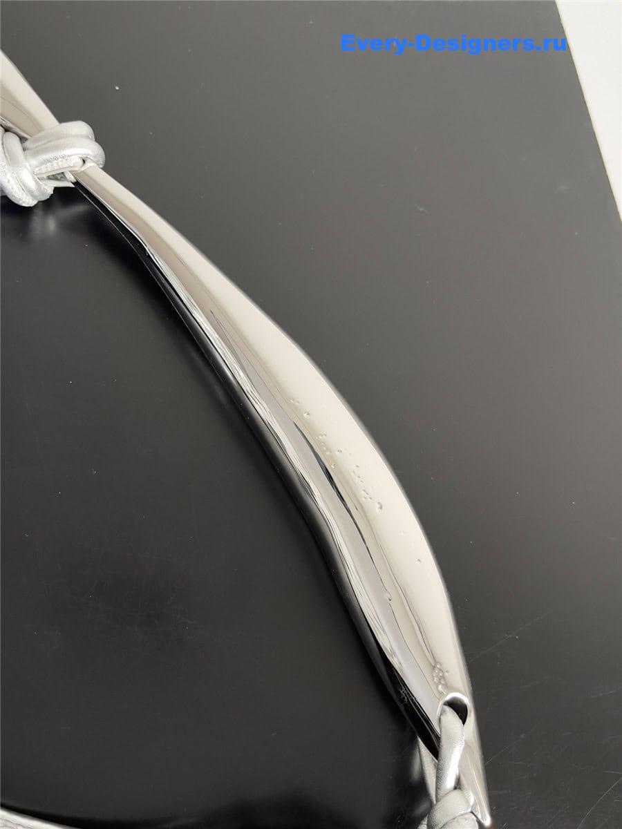 b0tt*ga Ven*ta silver medium sardine bag