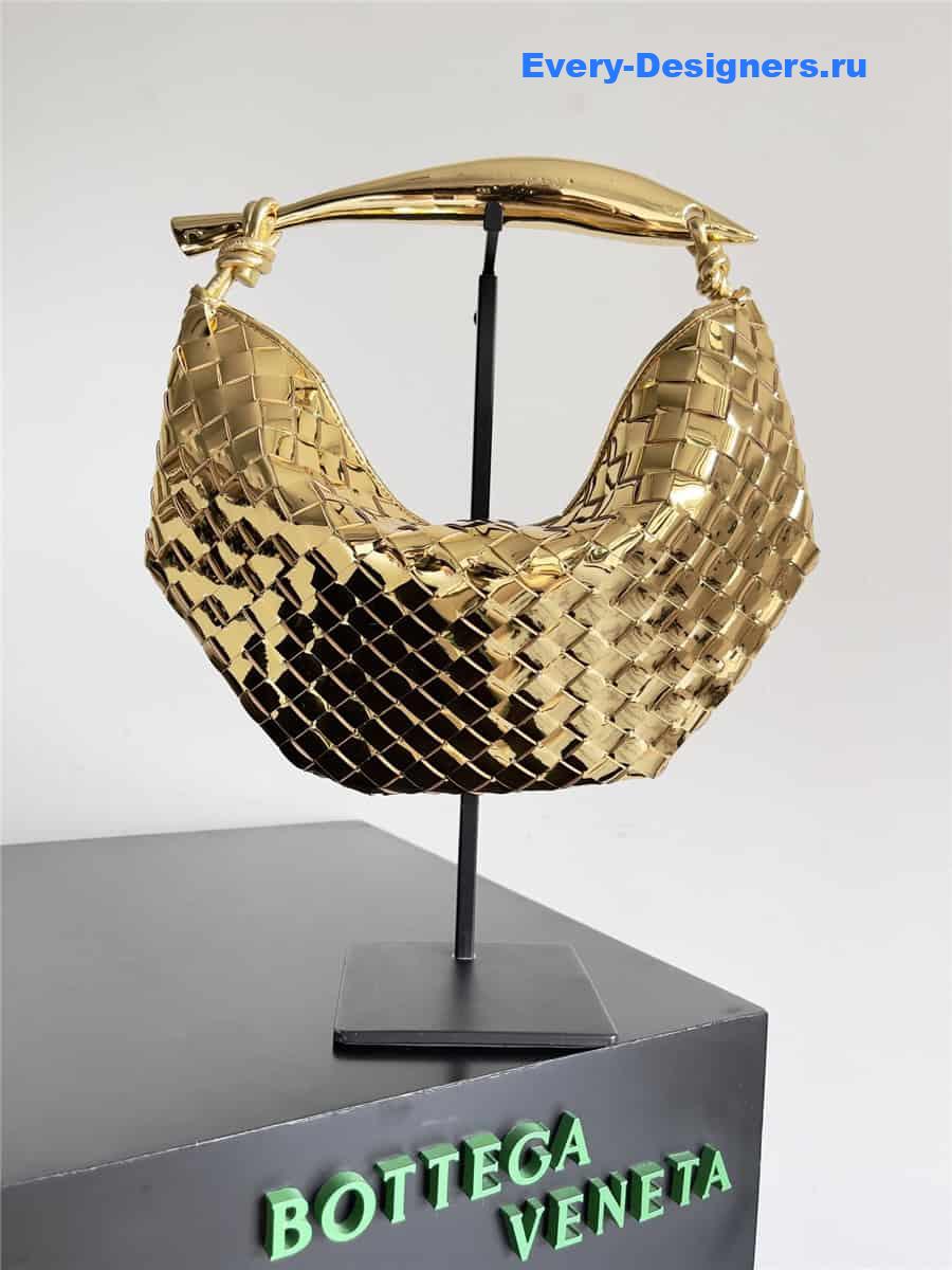 b0tt*ga Ven*ta gold medium sardine bag