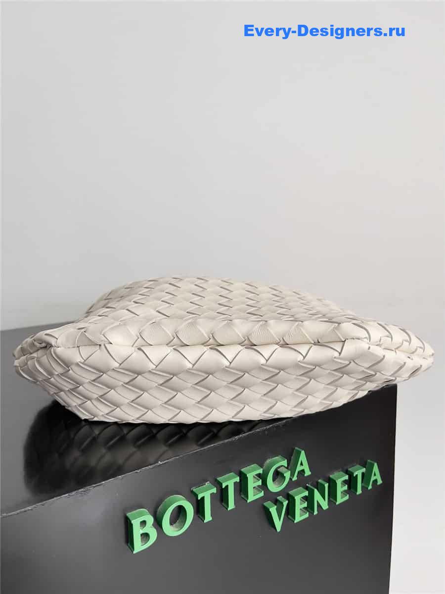 b0tt*ga Ven*ta sardine bag medium