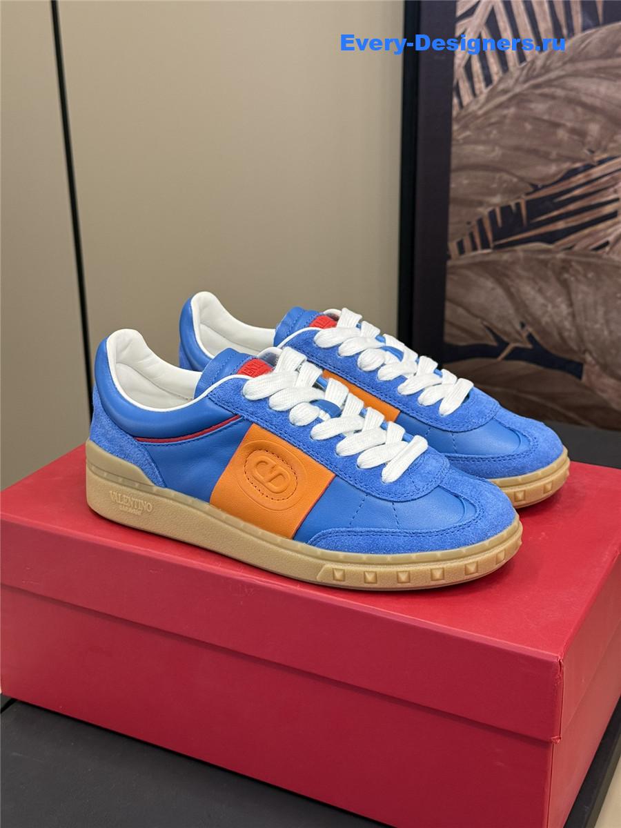 Va1e*ntin0 blue low-top sneakers