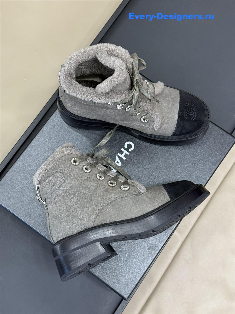 Ch**el fur ankle boots