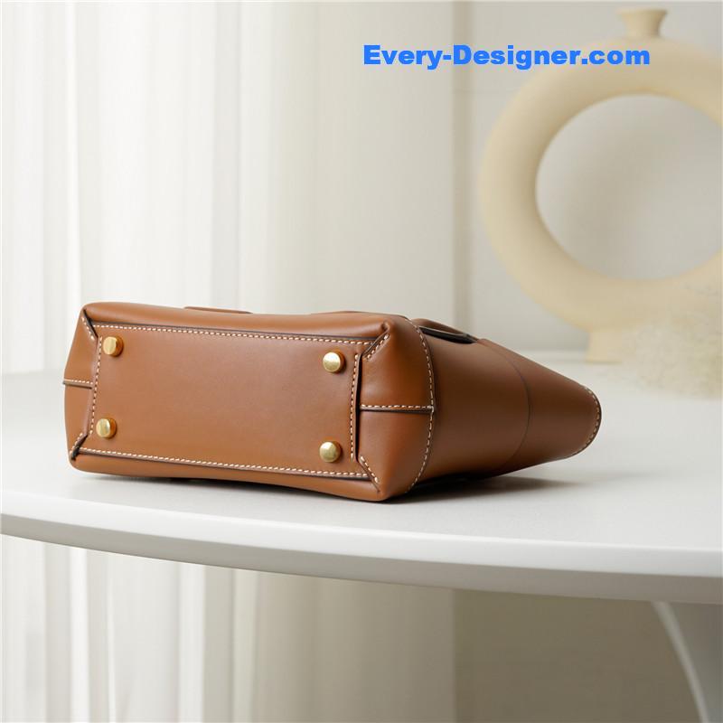 b0tt*ga Ven*ta arco mini leather tote