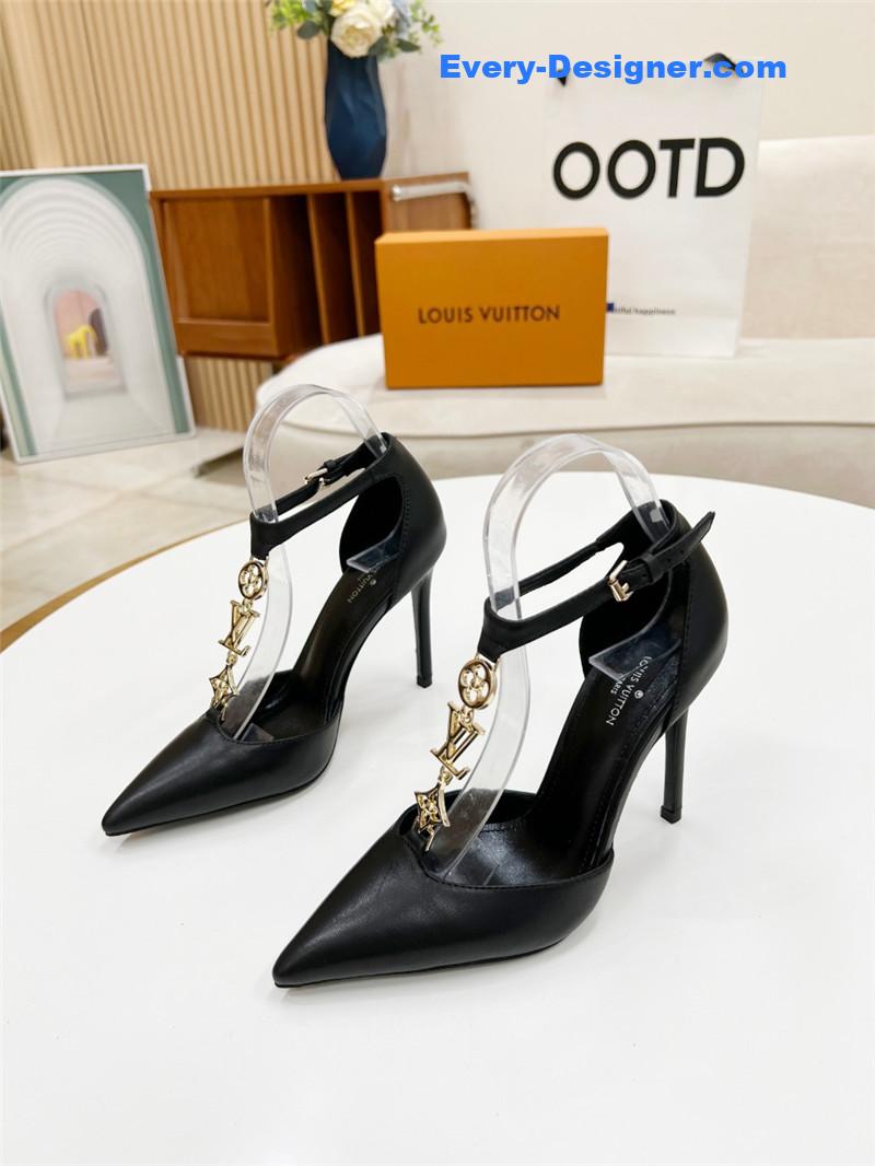 l0vis Vvtt0n lv metal chain high heels