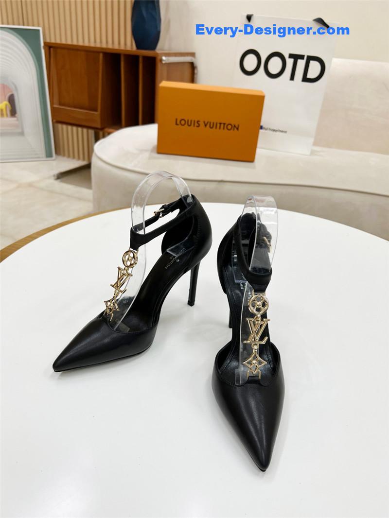 l0vis Vvtt0n lv metal chain high heels