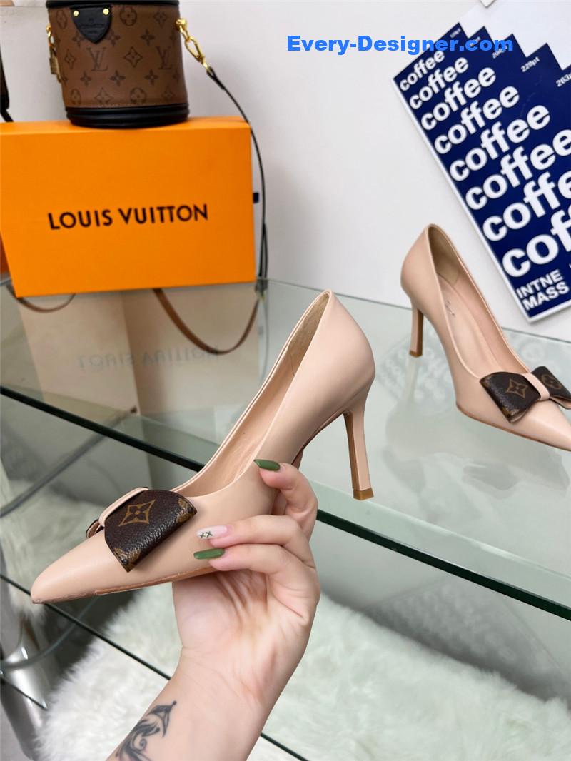 l0vis Vvtt0n lv bow high heels