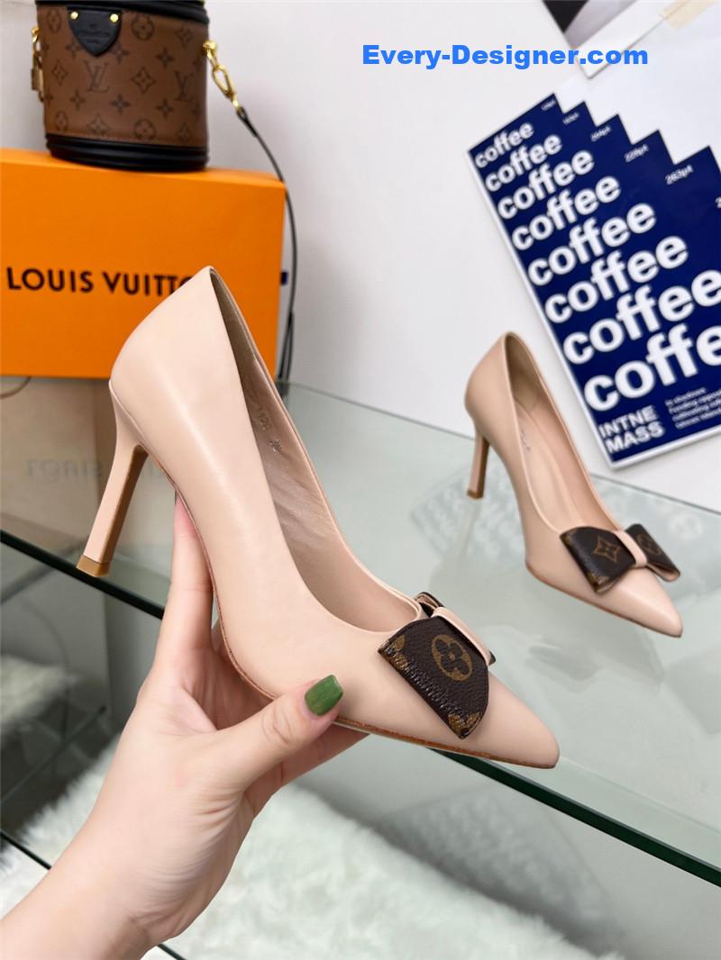 l0vis Vvtt0n lv bow high heels
