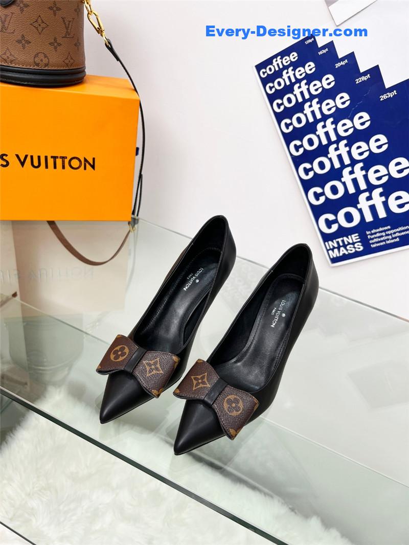 l0vis Vvtt0n lv bow high heels